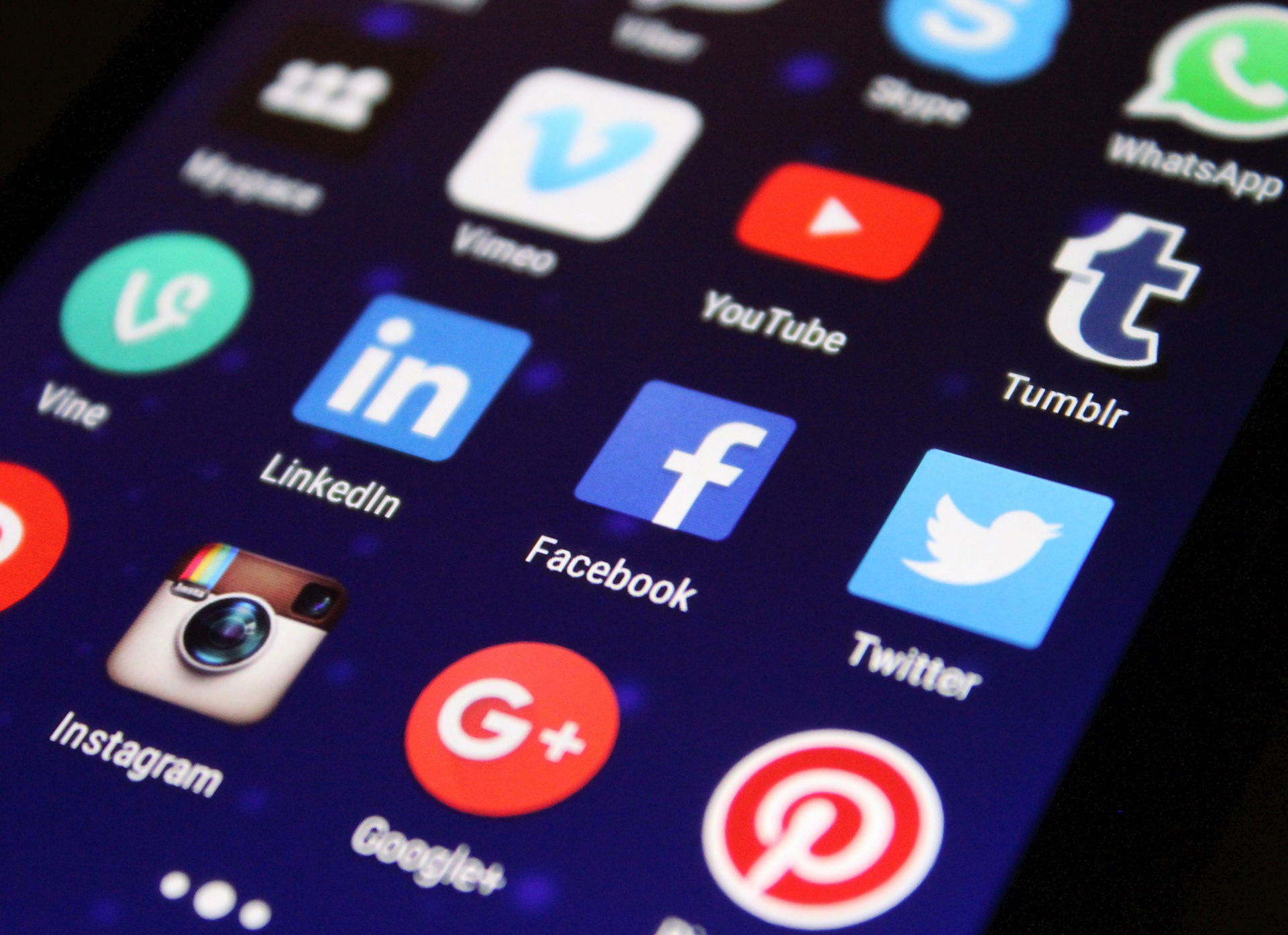 plaidoyer et réseaux sociaux