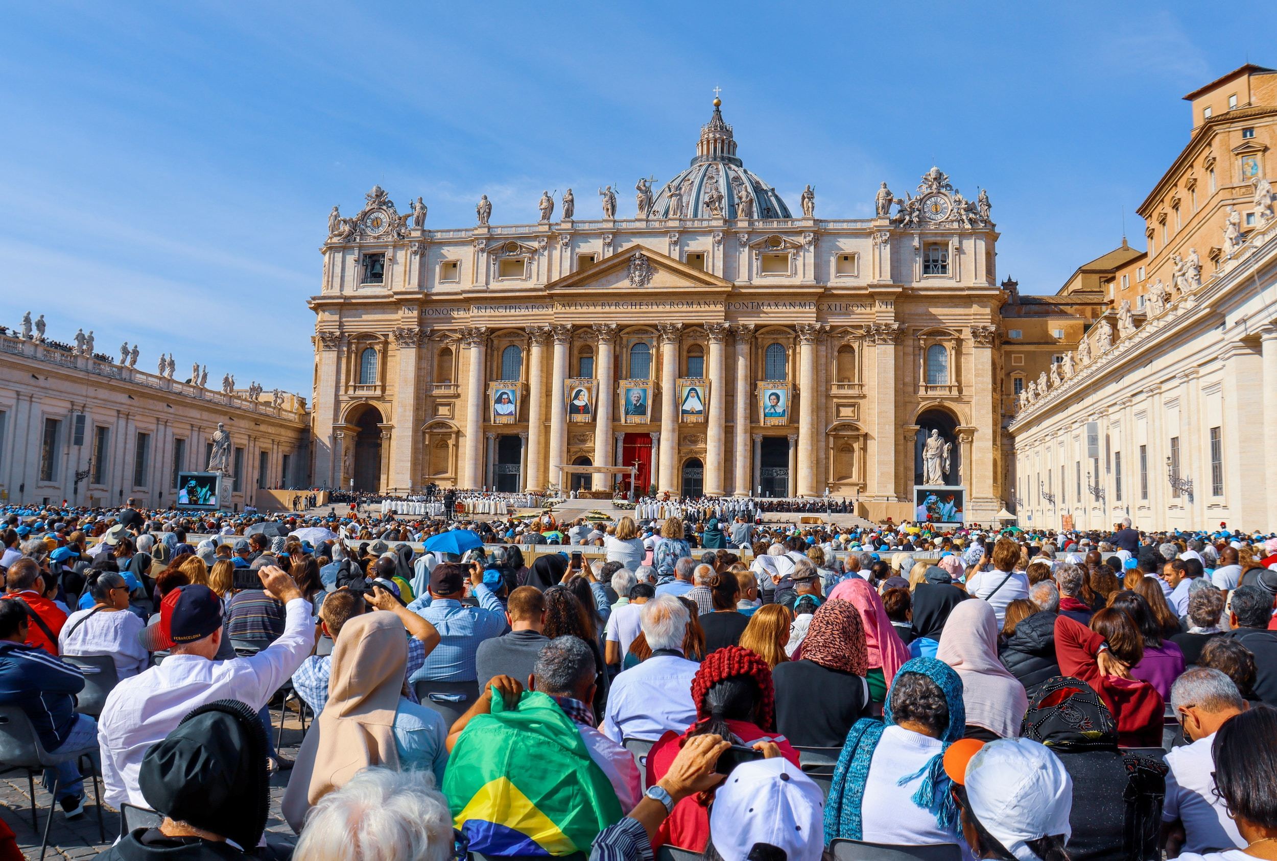 Basílica de San Pedro en Ciudad del Vaticano, sede del Catolicismo Apostólico Romano