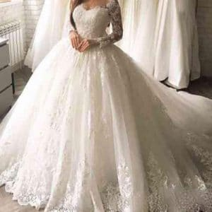 لباس عروس مناسب برای باغ عروسی