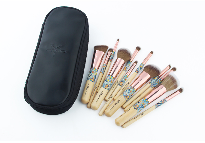 makeup brushes (3)