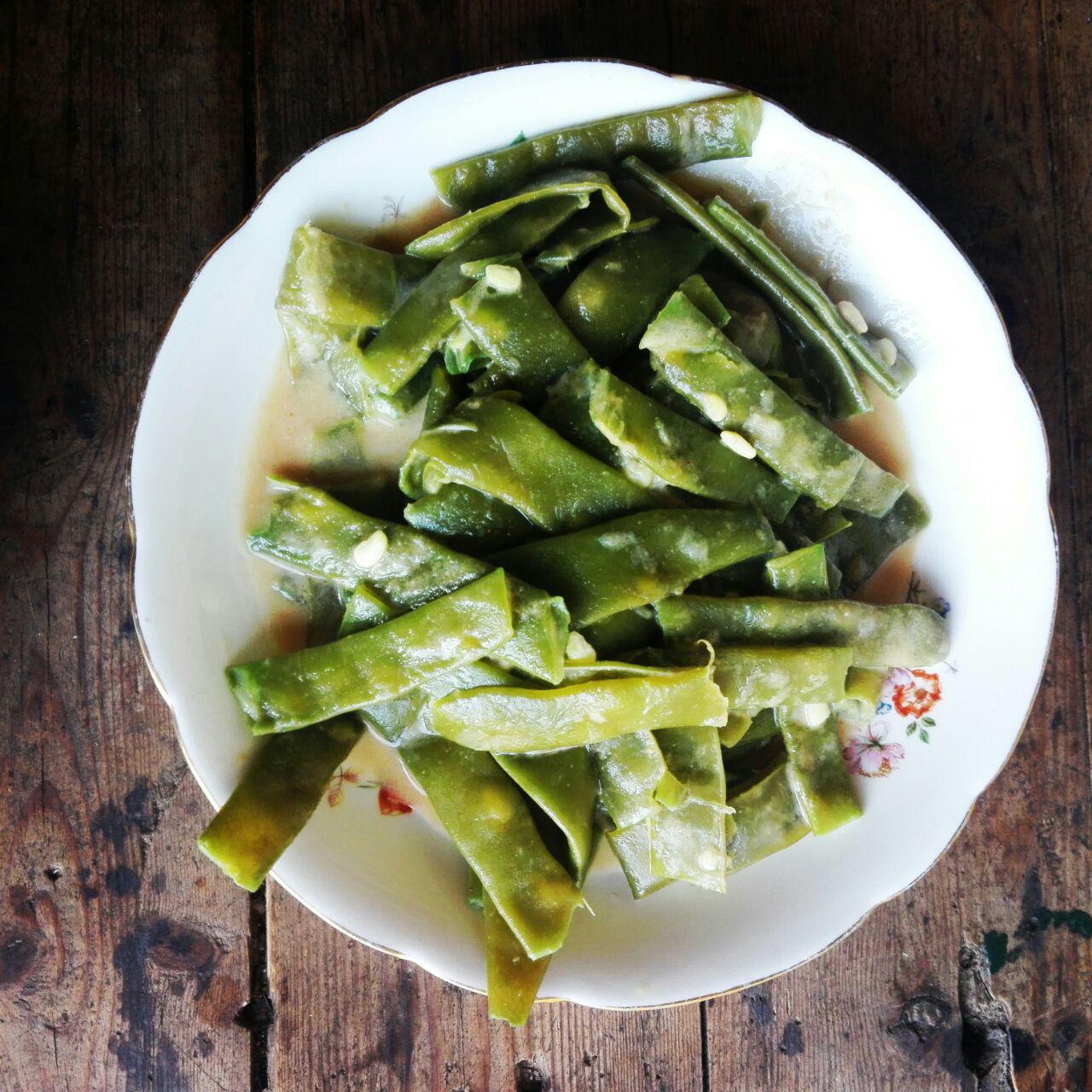 Sea Bass Traditional (with Lemon) and Peanut Sauce Green Beans