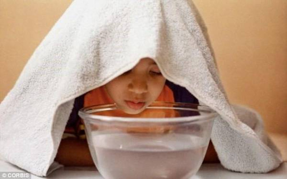 xong dầu tràm cho bé
