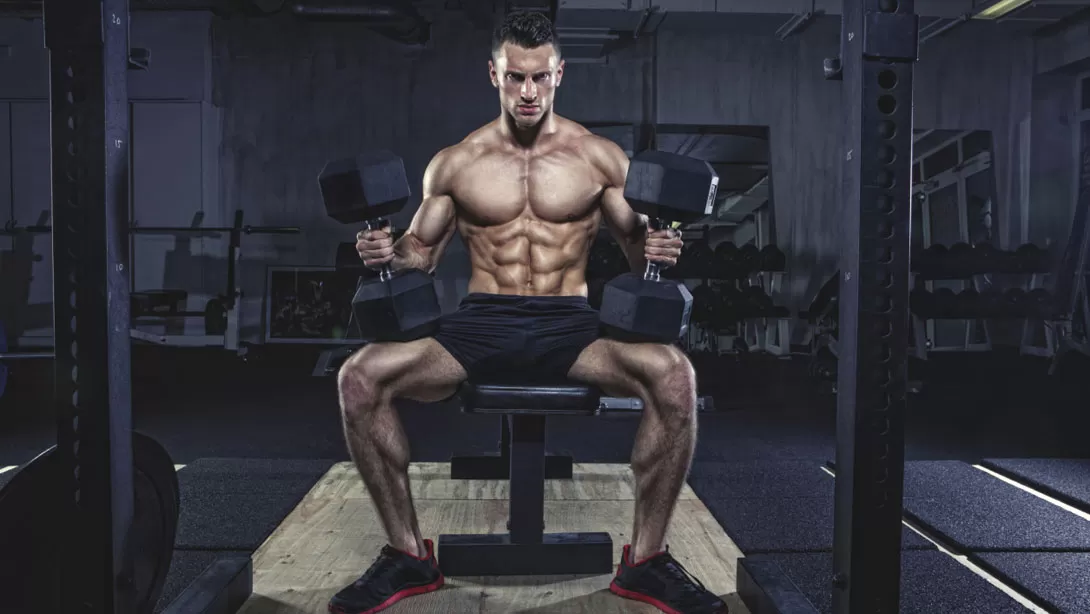 os melhores exercícios de haltere de construção muscular
