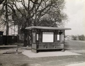 Random photographs - transport - History of Maypole, Dartford Heath