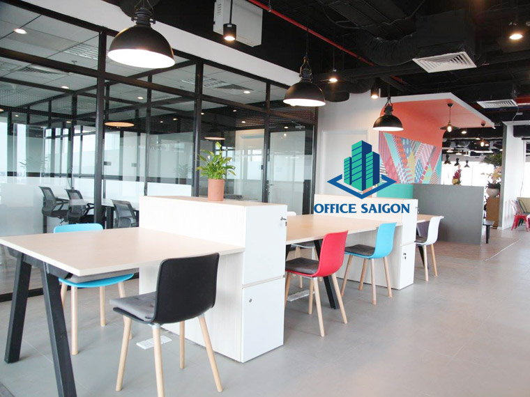 Văn phòng chia sẻ chỗ ngồi tại workyos được thiết kế rộng rãi, sang trọng