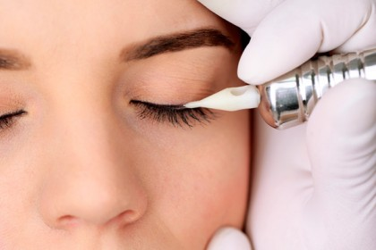 micropigmentación-ojos-fotos-consejos-dolor-contraindicaciones-precio