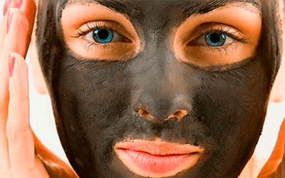 Maschera nera per i punti neri Pilaten/Black Mask