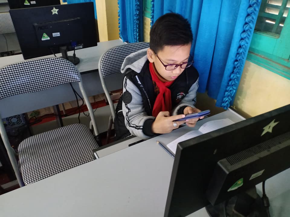 Bạn Hoàng Tùng Bách.