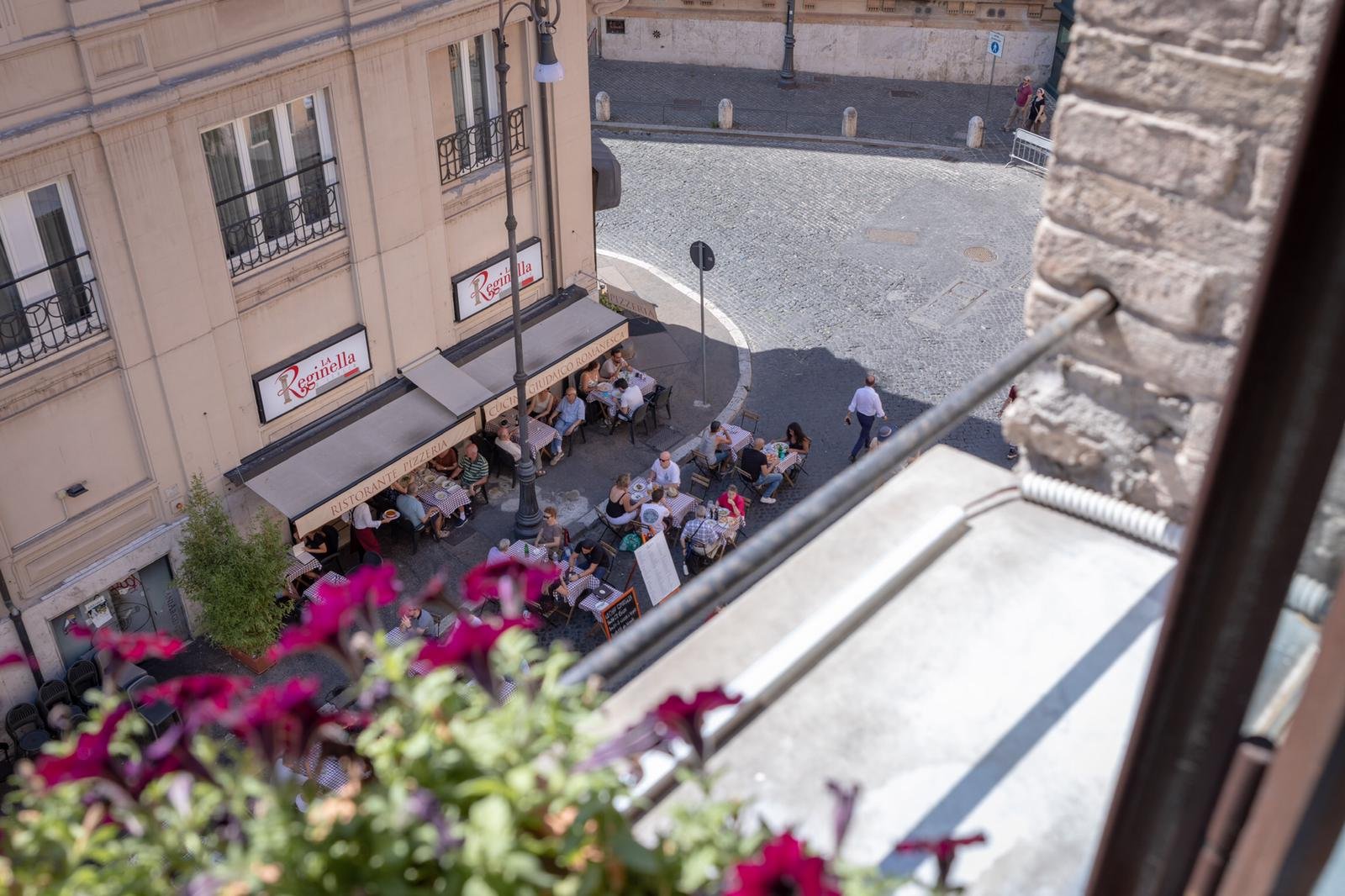 מלון נאמן ברומא - מלון כשר , מבט לגטו היהודי