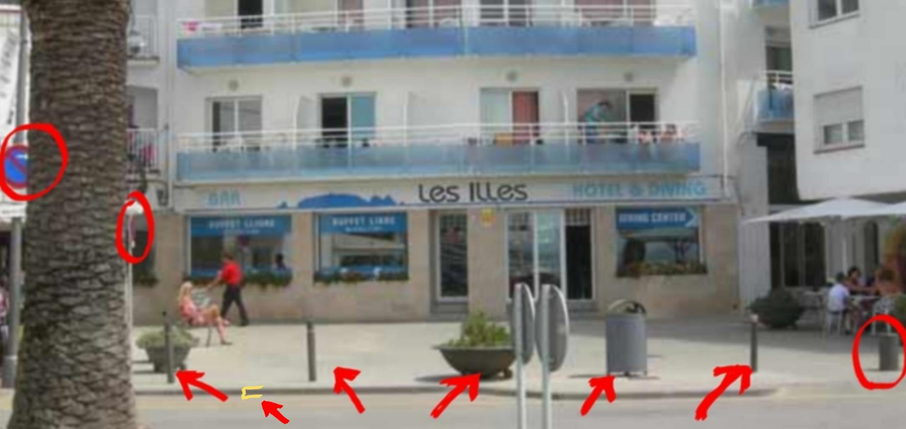 fortificamenta de pilones anti-cotxes i camions, Hotel les Illes, Estartit.