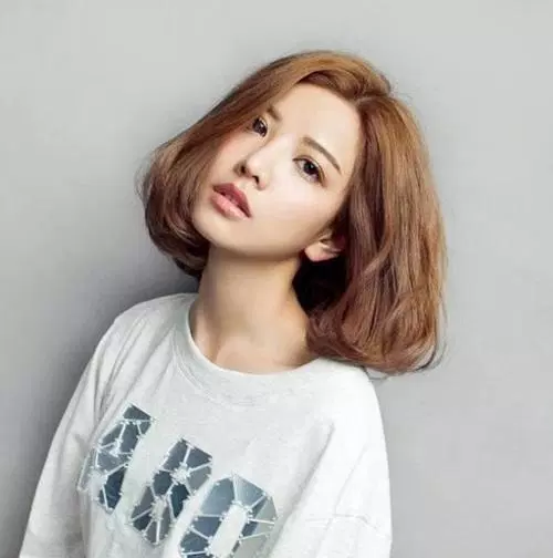  tóc ngắn sóng nhẹ