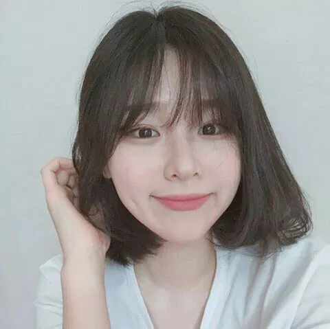 Kiểu tóc ngắn mái ngố
