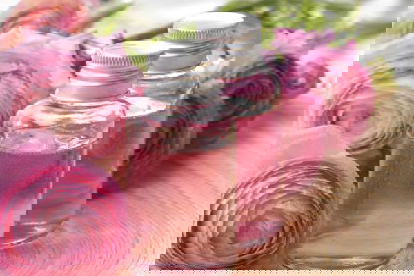 Rose flower Hydrosols 