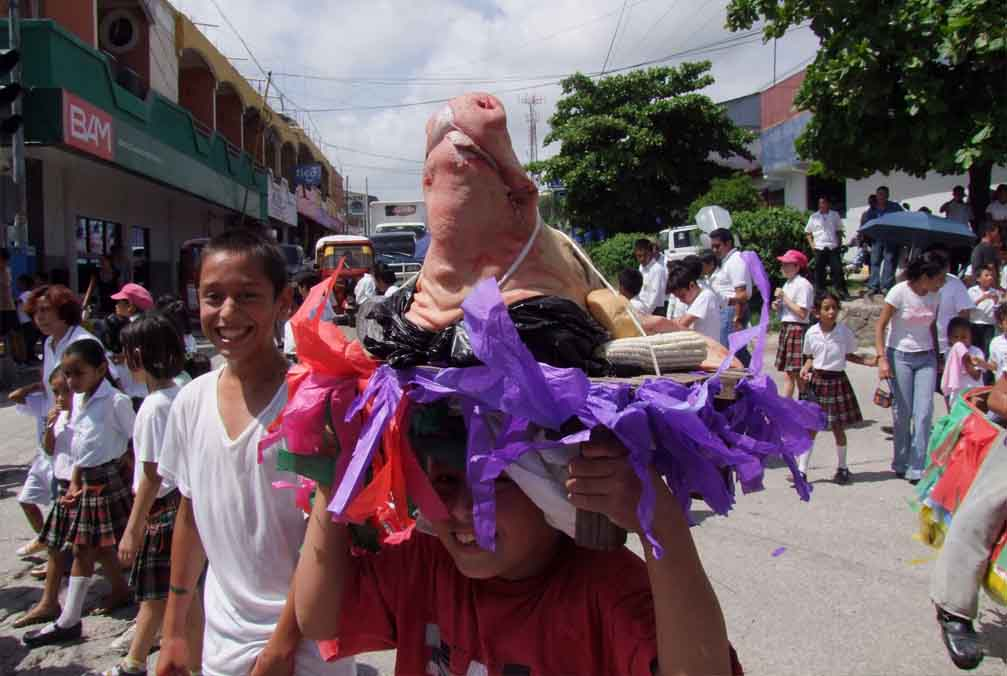 tradiciones costumbres quintana roo como el baile de la cabeza de cochino