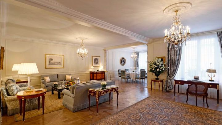 best-paris-hotels-le-bristol-luxury-hotel.jpg