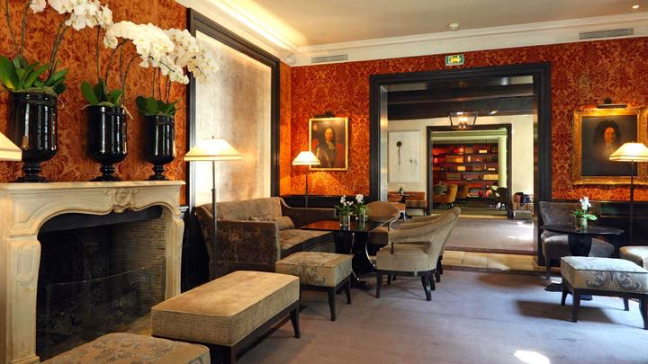 best-paris-hotels-pavillon-de-la-reine-luxury-hotel.jpg
