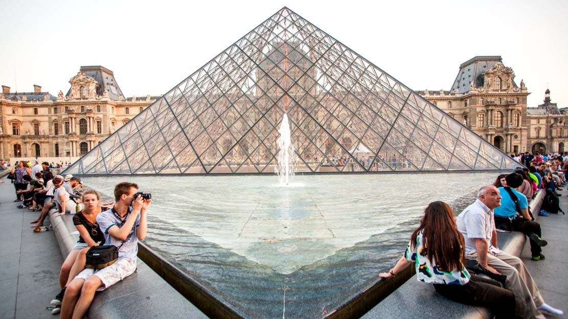 paris-Musee-de-Louvre-1112x630.jpg