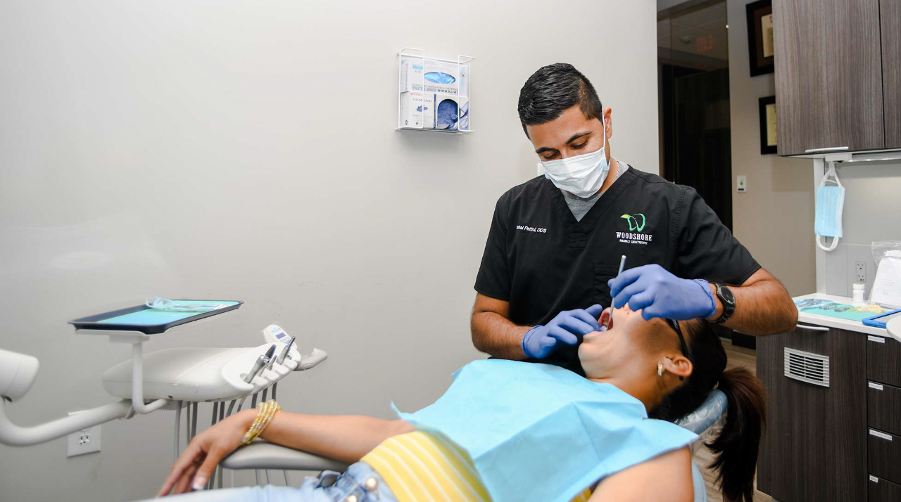 dental-center-clute-tx.jpg