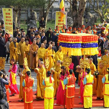 Thuyết minh ngày tết cổ truyền