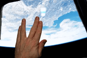 Astronaut_Salutes_Nimoy_From_Orbit