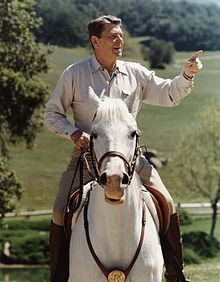 Reagan_on_horseback