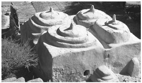 An old mosque in Fujairah. Islam is the dominant religion in the UAR, so mosques can be found everywhere.