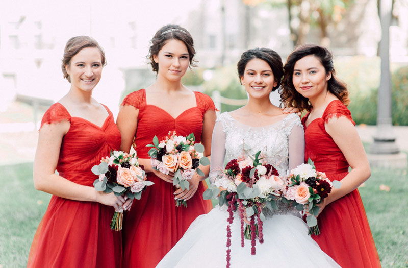 robe demoiselle d'honneur rouge à mancheron