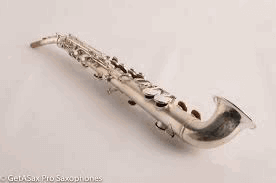 https://www.getasax.com/product/king-saxello-soprano-tipped-bell-bent-neck-near-pristine-silver-plate/