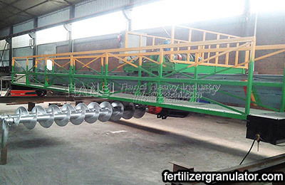 manure compost turning machine