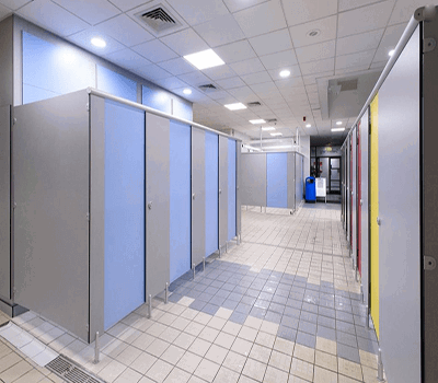 Thi công vách ngăn vệ sinh tại nhà máy SDGL Bắc Giang