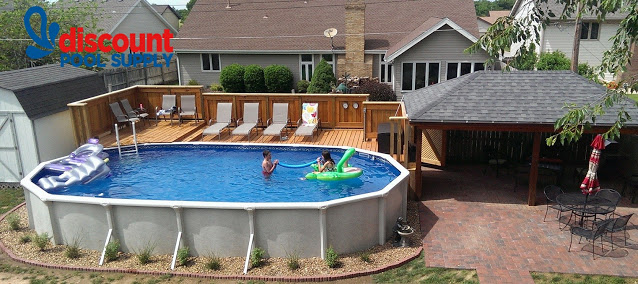 Above ground swimming pool