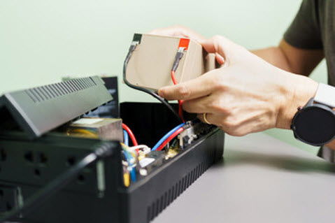 Exterior Battery Checking of Uninterruptible Power Supply - Component 2