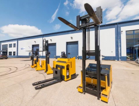 A Power Stacker and A Pallet Vehicle - The Distinction In Between of Them