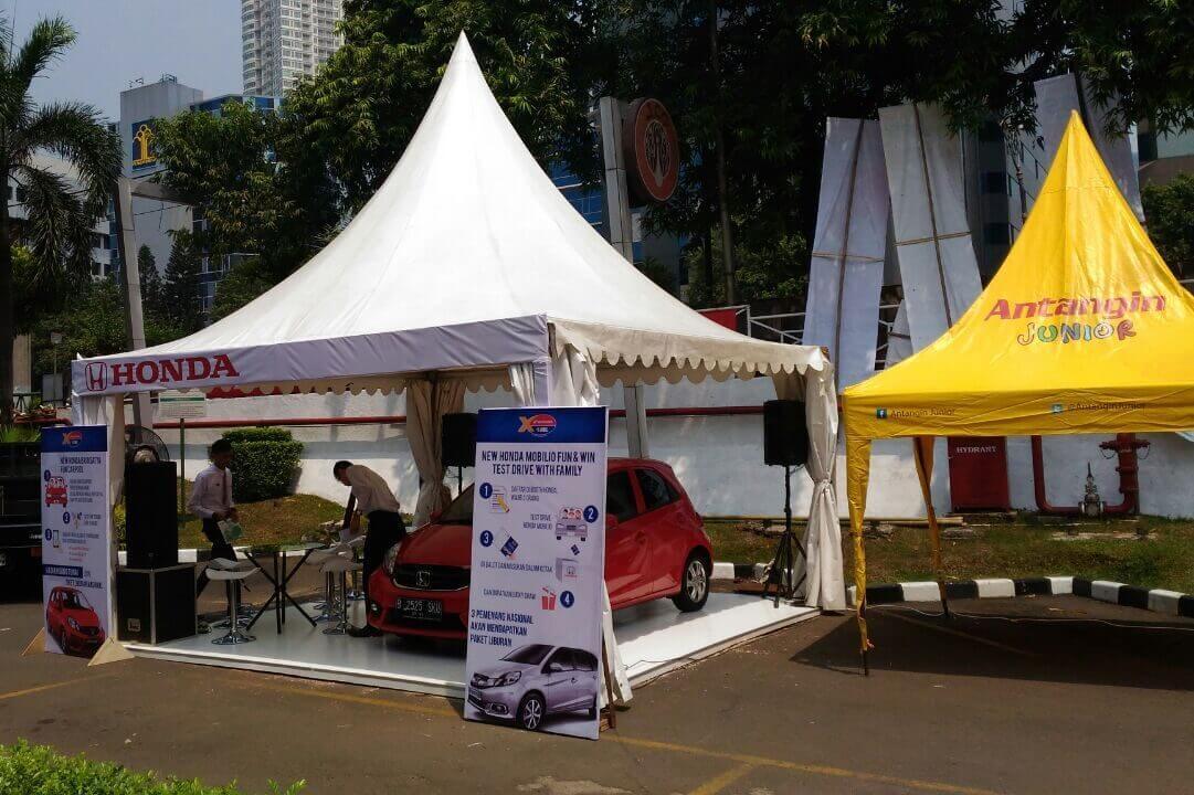 tenda putih bazar