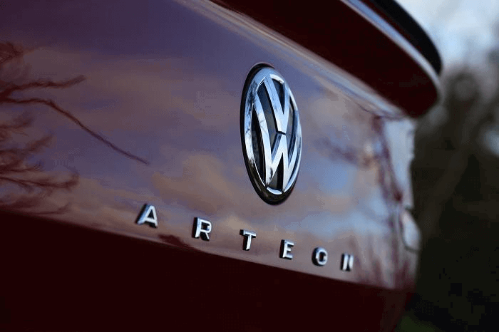 <a href='https://www.carzone.ie/new-cars/Volkswagen/Arteon'>Arteon</a>  Badge