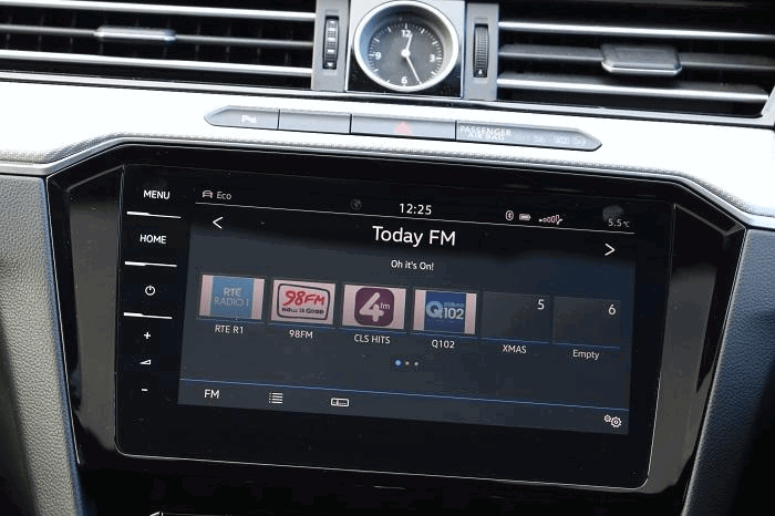 <a href='https://www.carzone.ie/new-cars/Volkswagen'>Volkswagen</a>  Touch Screen