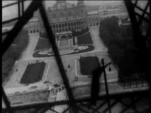 File:Vue Lumière No 992 - Panorama pendant l'ascension de la Tour Eiffel (1898).ogv