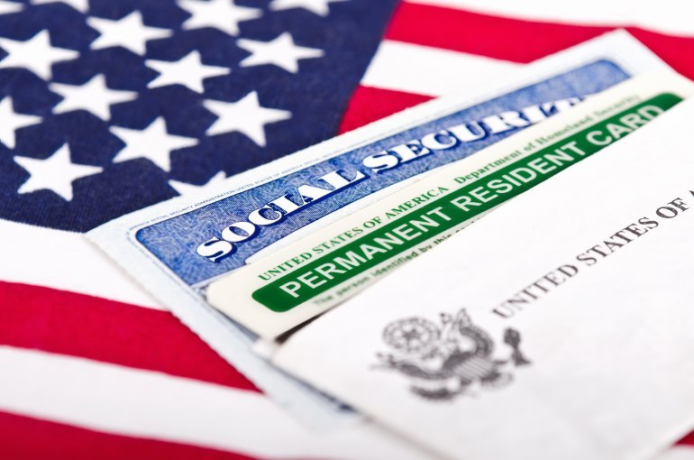 BAGAIMANA MENDAPATKAN GREEN CARD UNTUK BERKERJA DI AMERIKA - Amerika Visa  Consultant