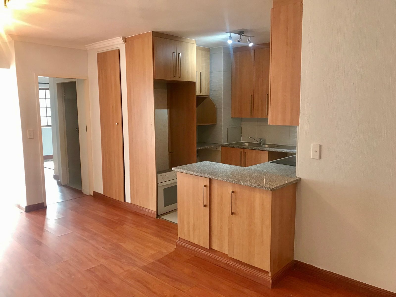 2 BED 2 BATH GROUND FLOOR APARTMENT