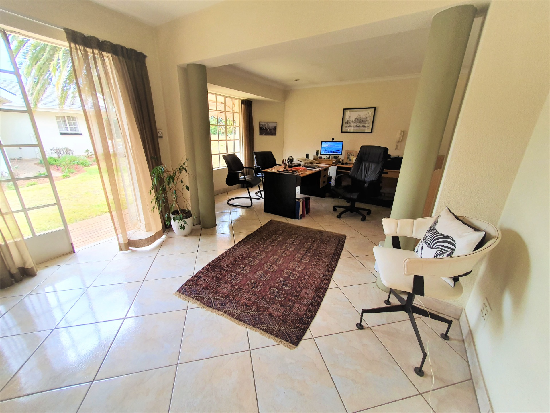 Luxury House for Sale in Craighall Park