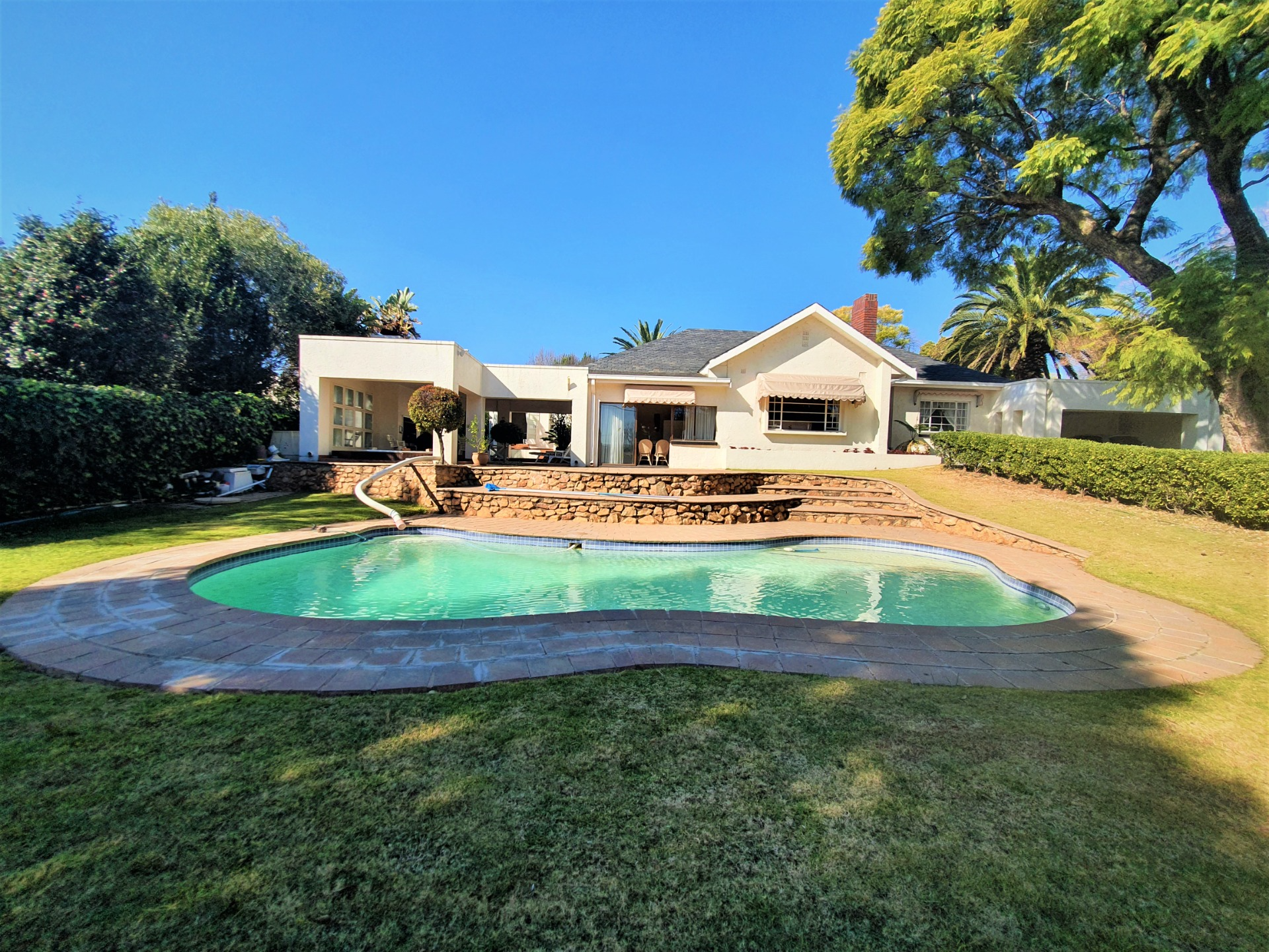 Luxury House for Sale in Craighall Park