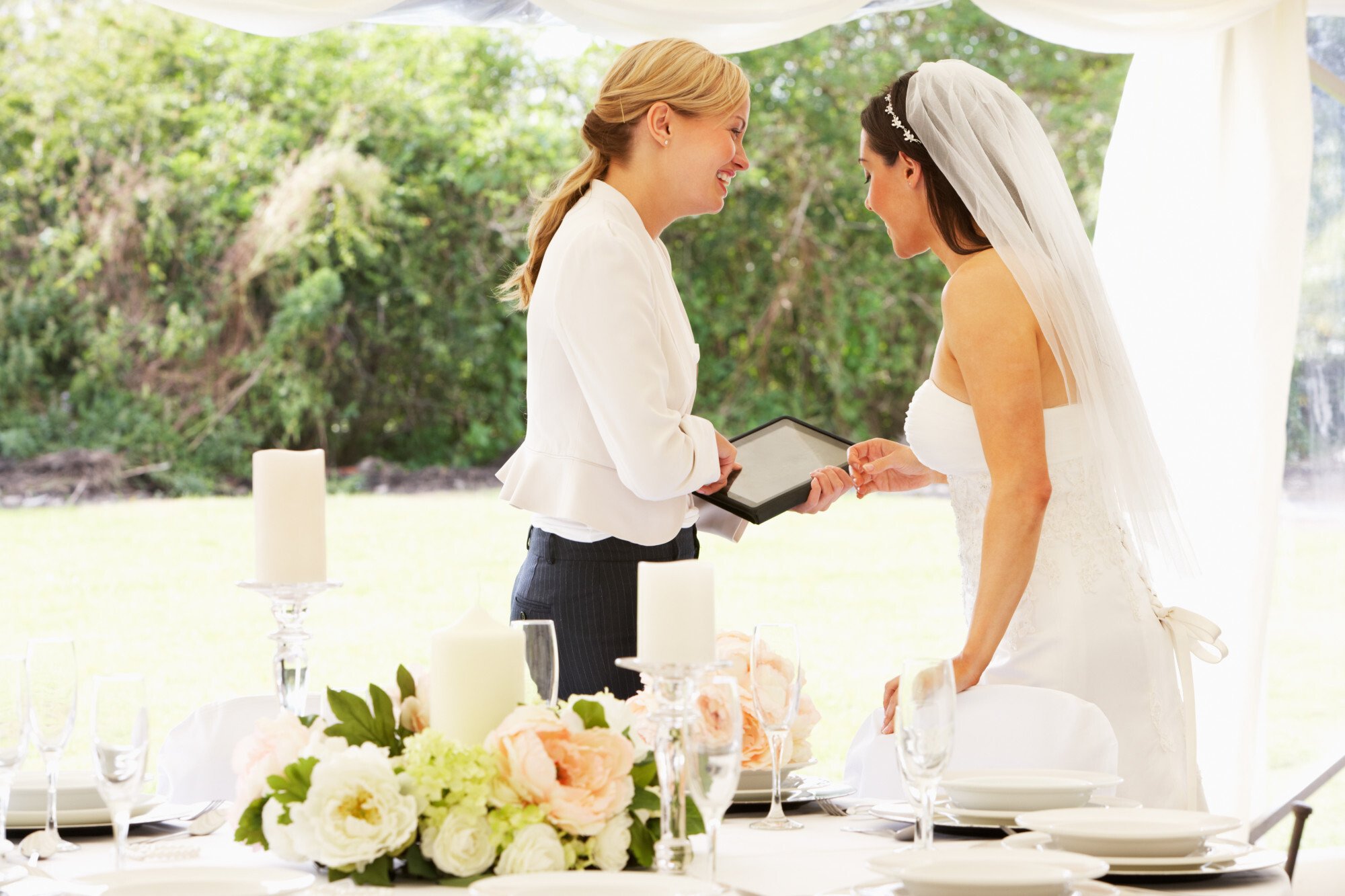 Tips On Choosing the Best Wedding Planner - Wedding planner