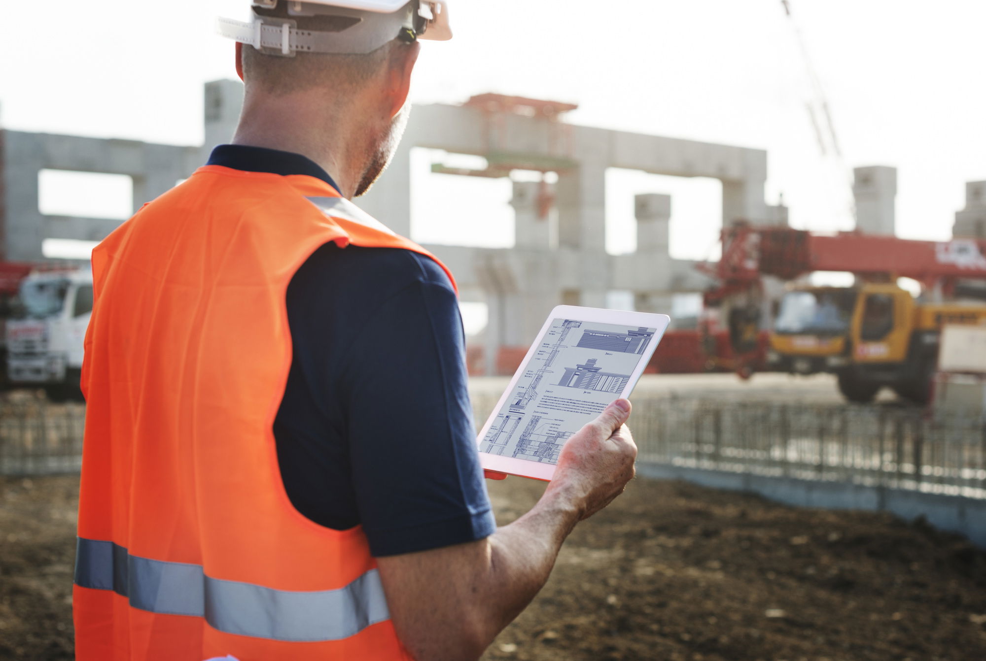 top-factors-to-consider-when-choosing-a-commercial-construction-company