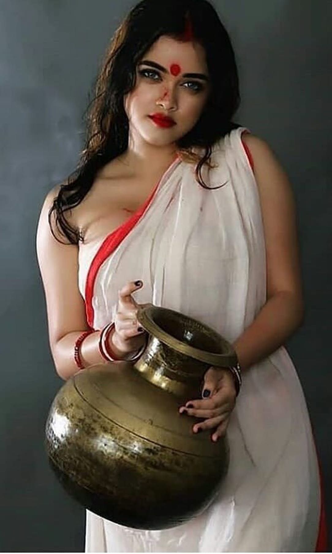 Vadodara escort service