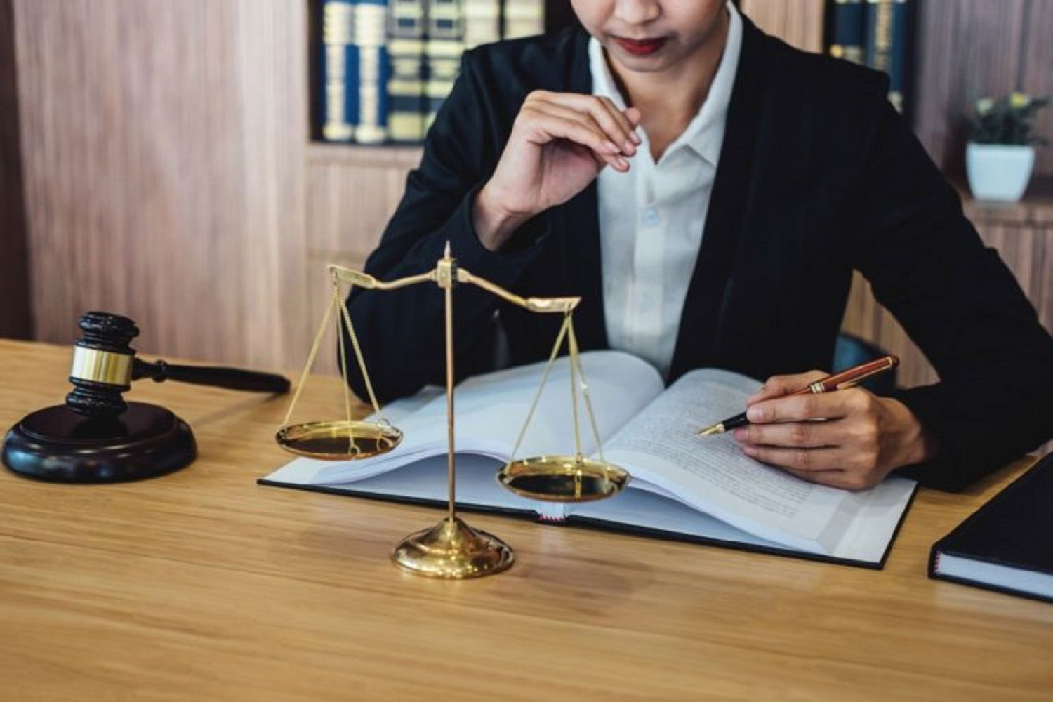 employment lawyer in Auckland