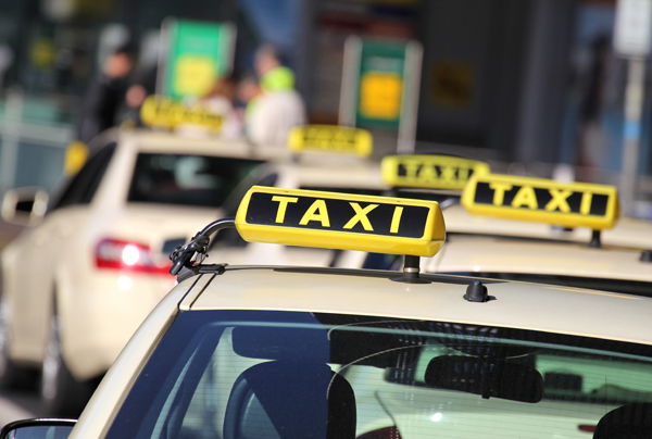 Taxi Transfers from and to Amsterdam Airport 