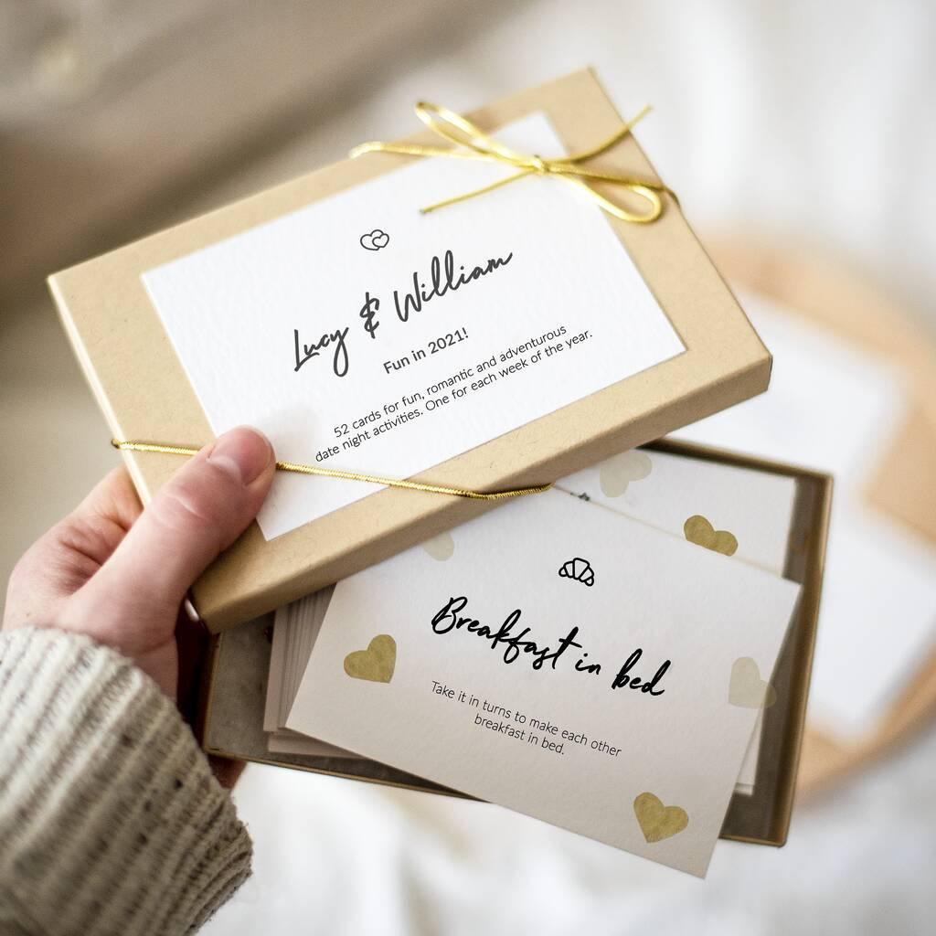 What Is The First Wedding Anniversary Gift