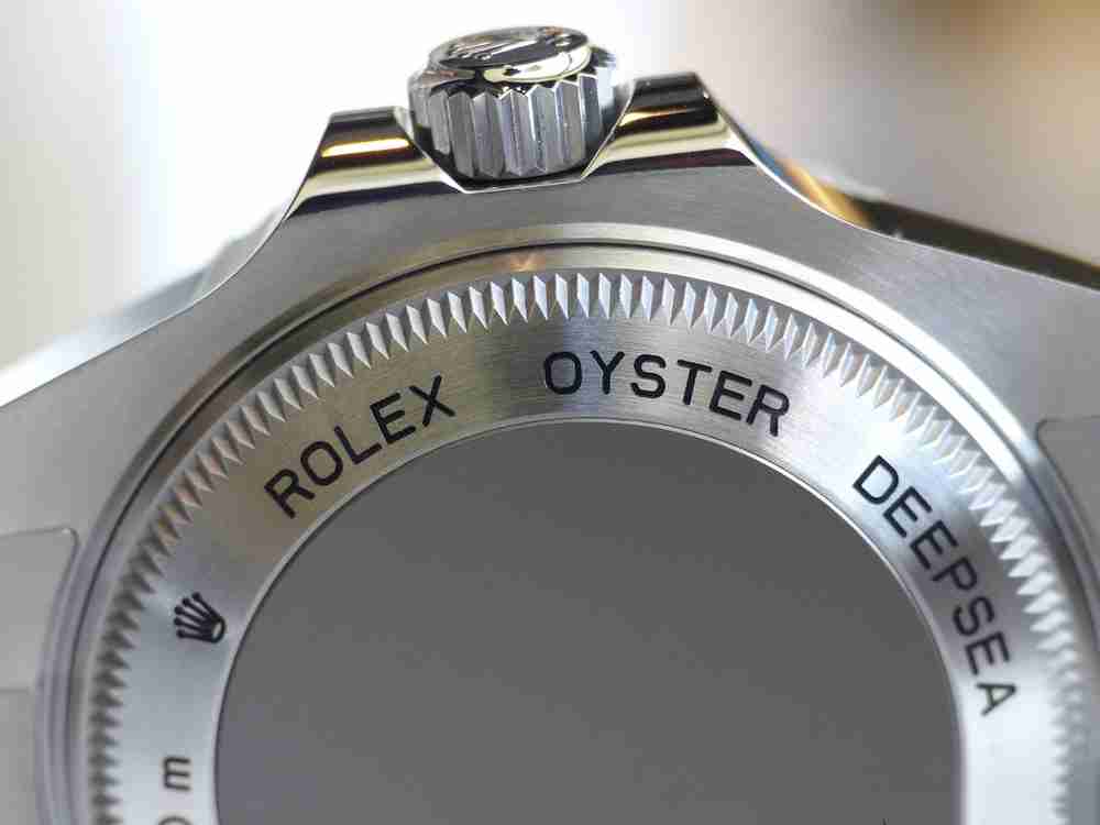 Réplique Montre Rolex Deepsea Oyster Perpetua Sea-Dweller Cadran D-Blue Titane Acier Inoxydable 44mm Ref. 126660