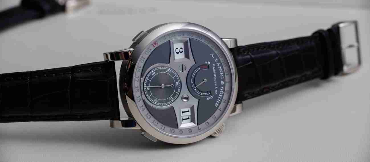 Replique Montres A. Lange & Söhne Zeitwerk Date Complication Cadran Gris Or Blanc 18K 44.2mm