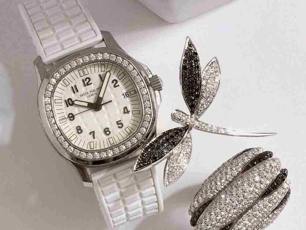 Réplique Montres Patek Philippe Twenty-4 Dames Pour Peut 2019